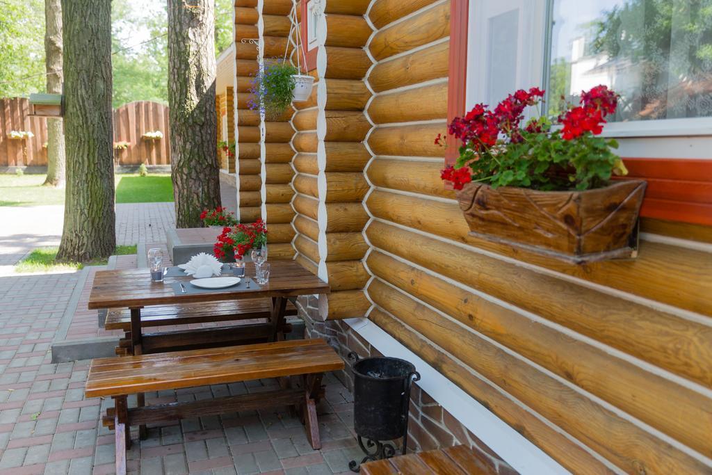 Belaya Dacha Apartment Gomel Exteriör bild
